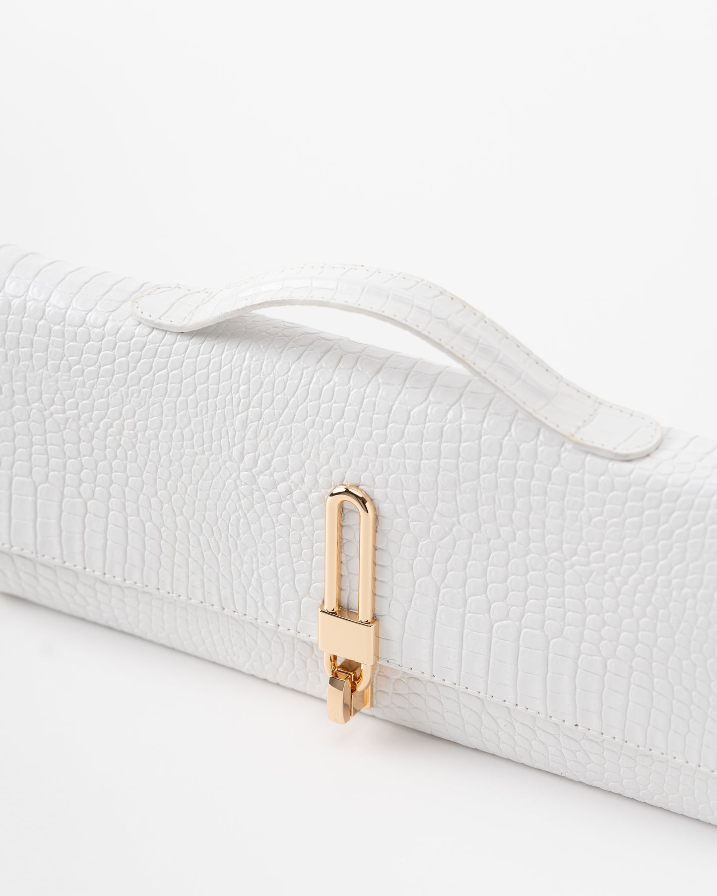 Elongated clutch