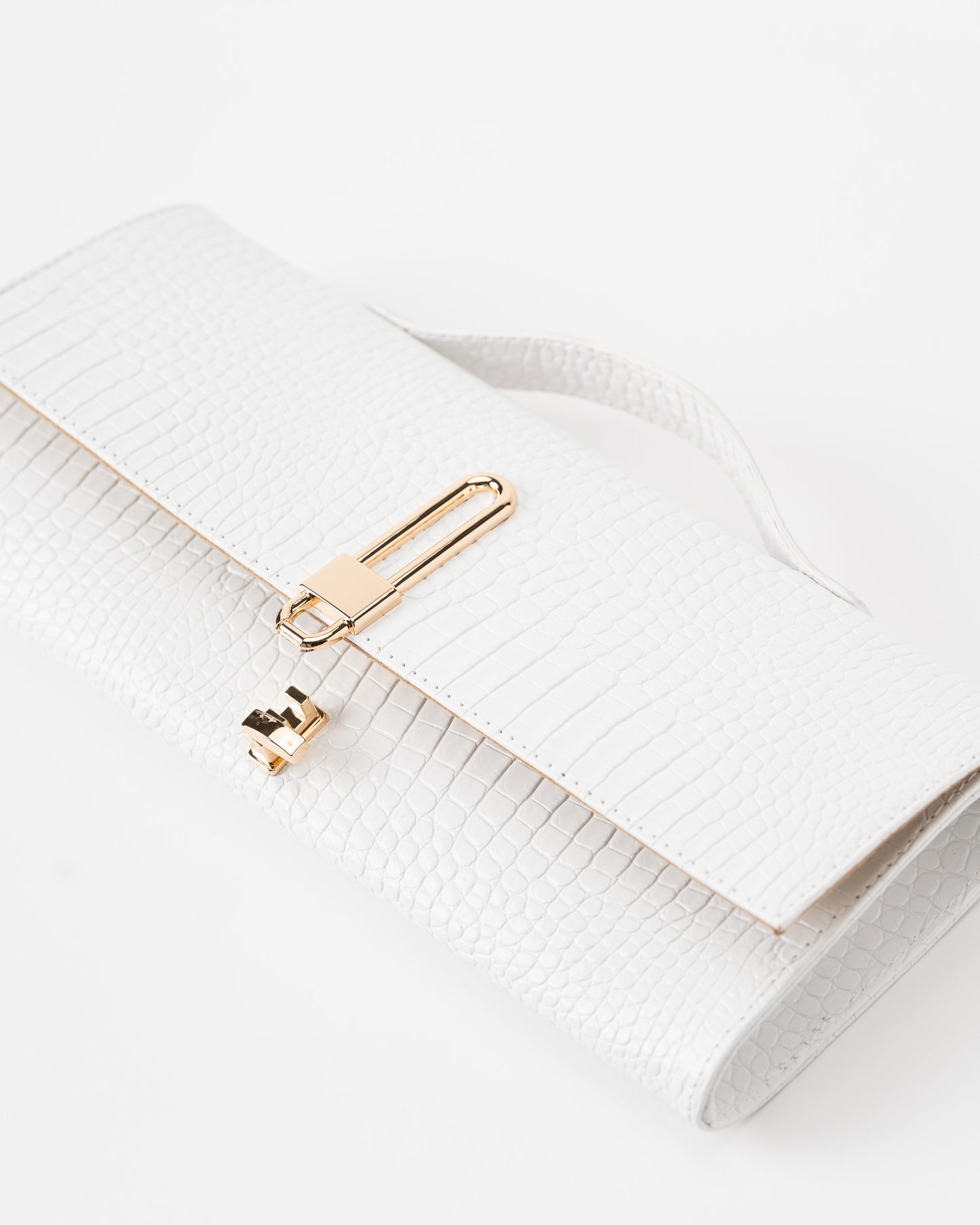 Elongated clutch
