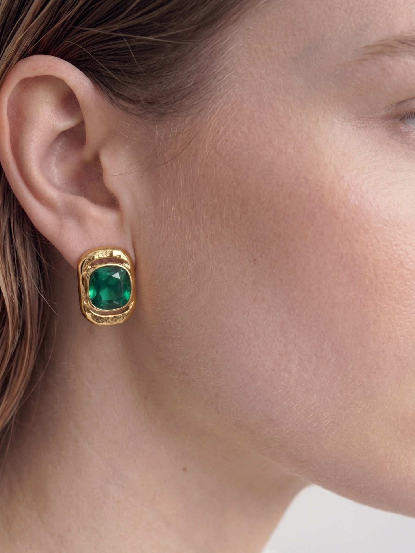 Emerald Aura Earrings