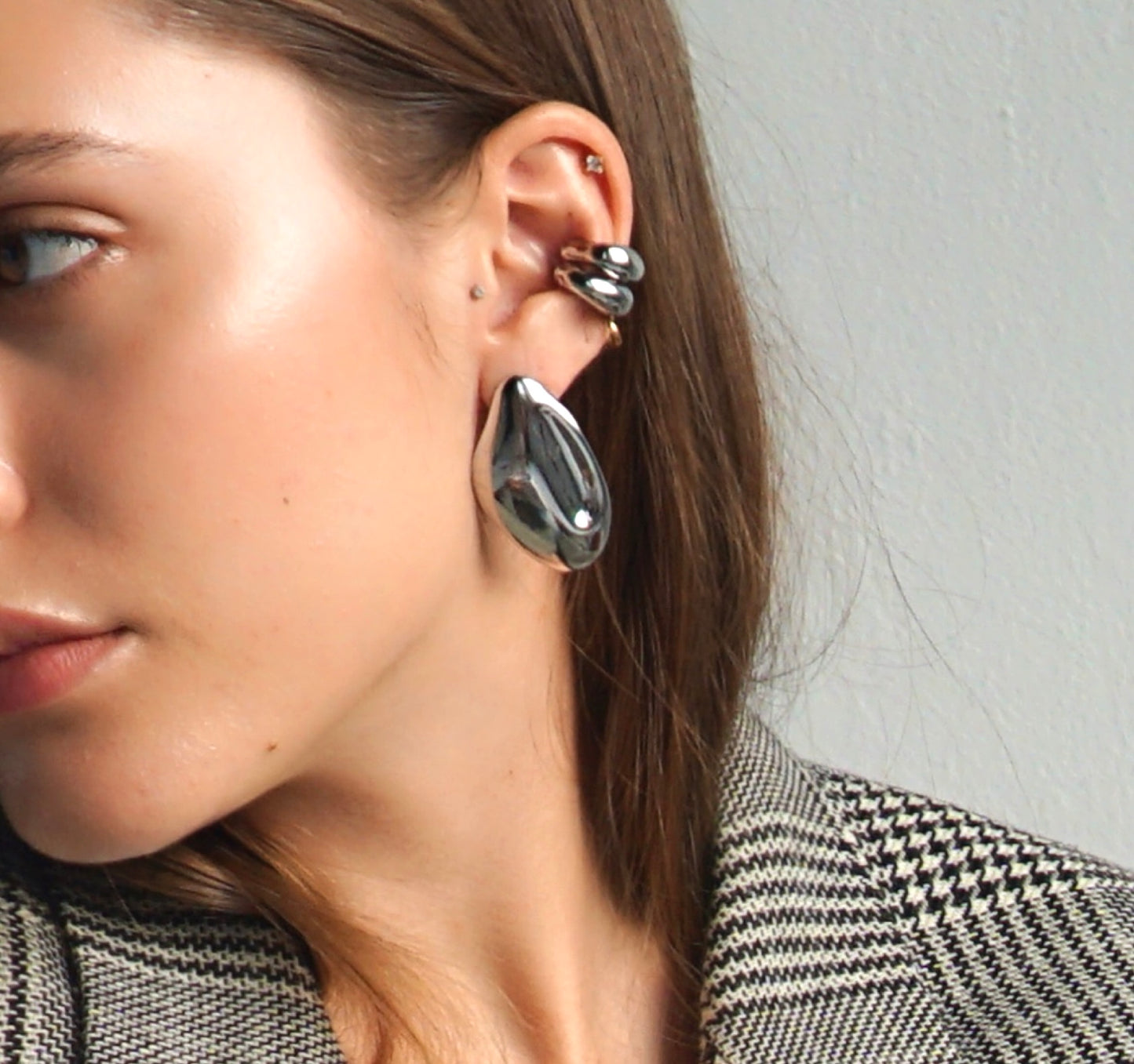 Oyster earrings