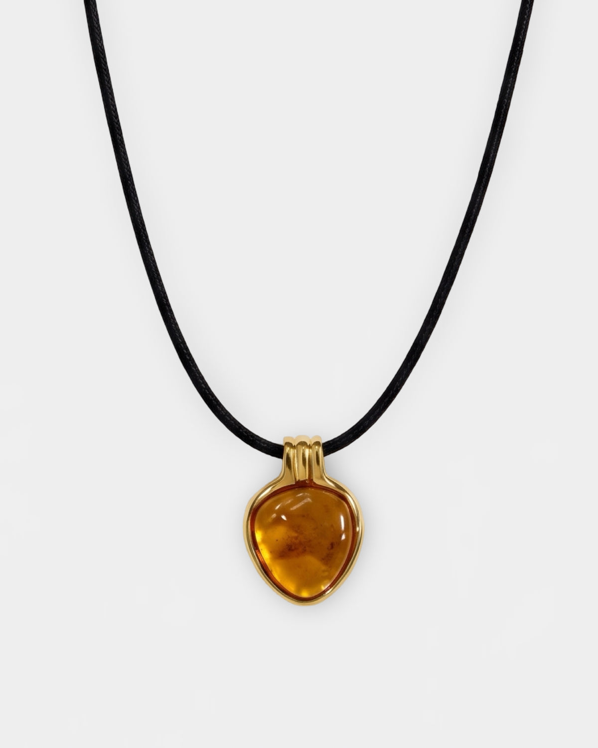 Nyra Necklace