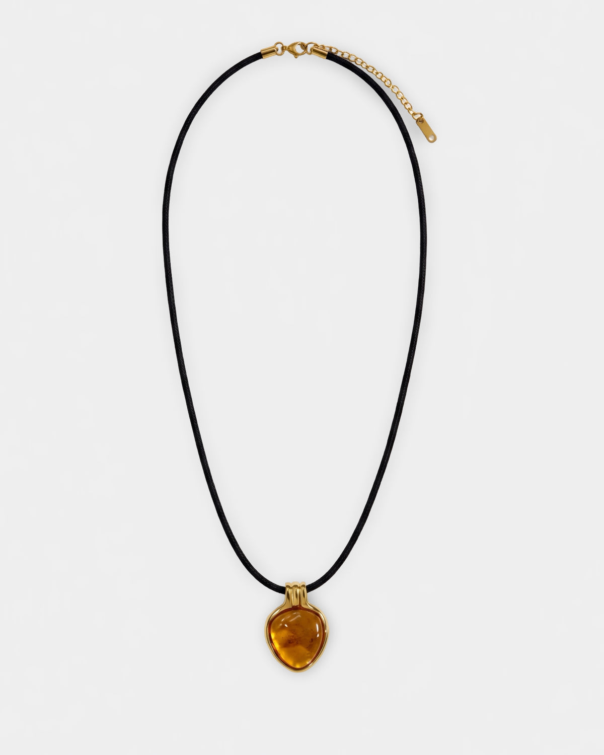 Nyra Necklace