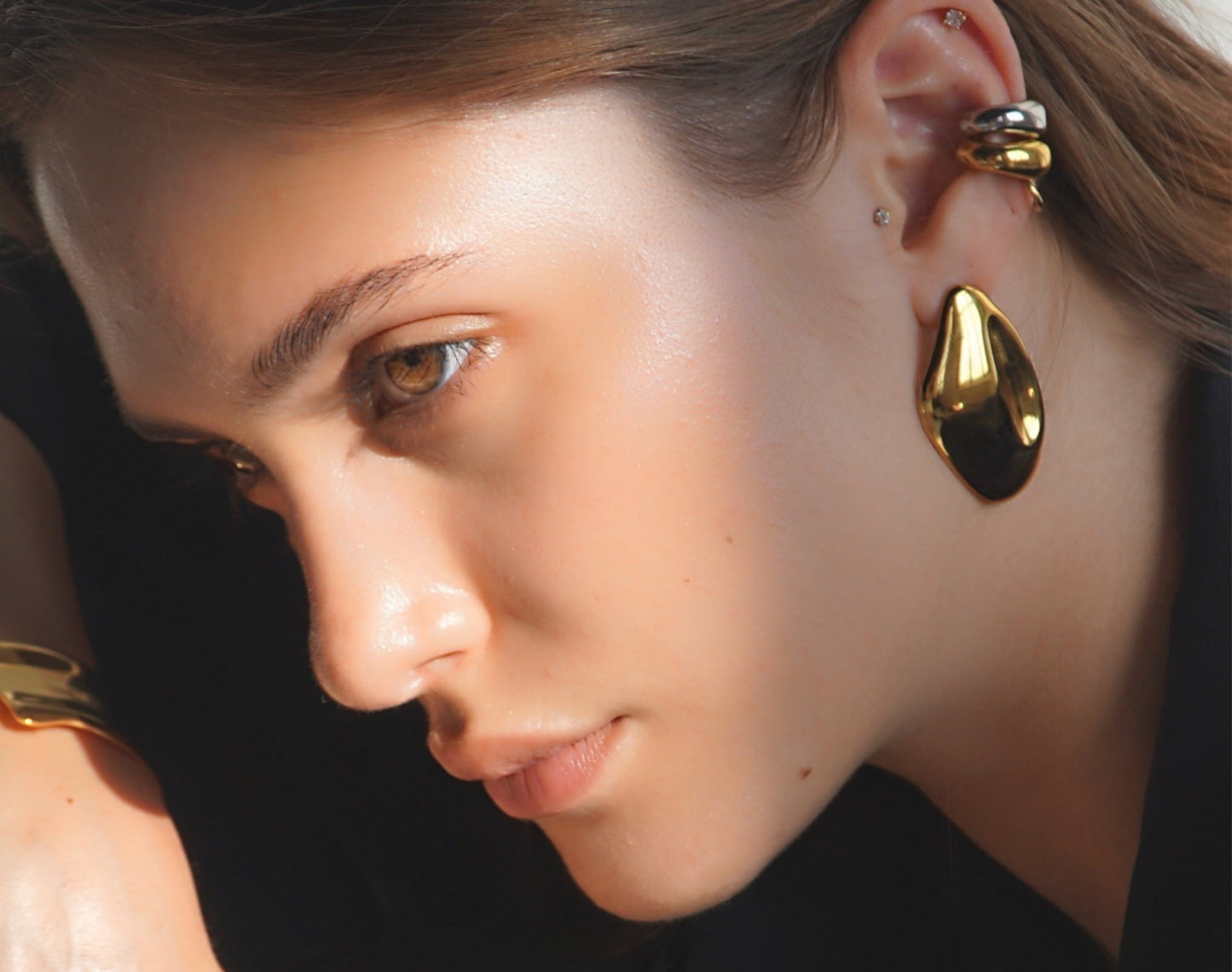 Oyster earrings