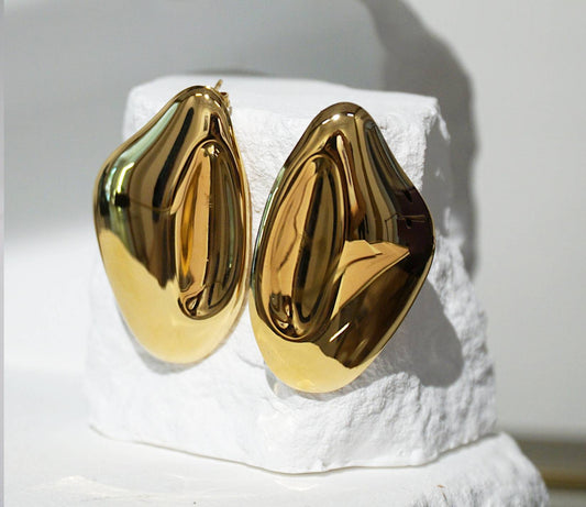 Oyster earrings