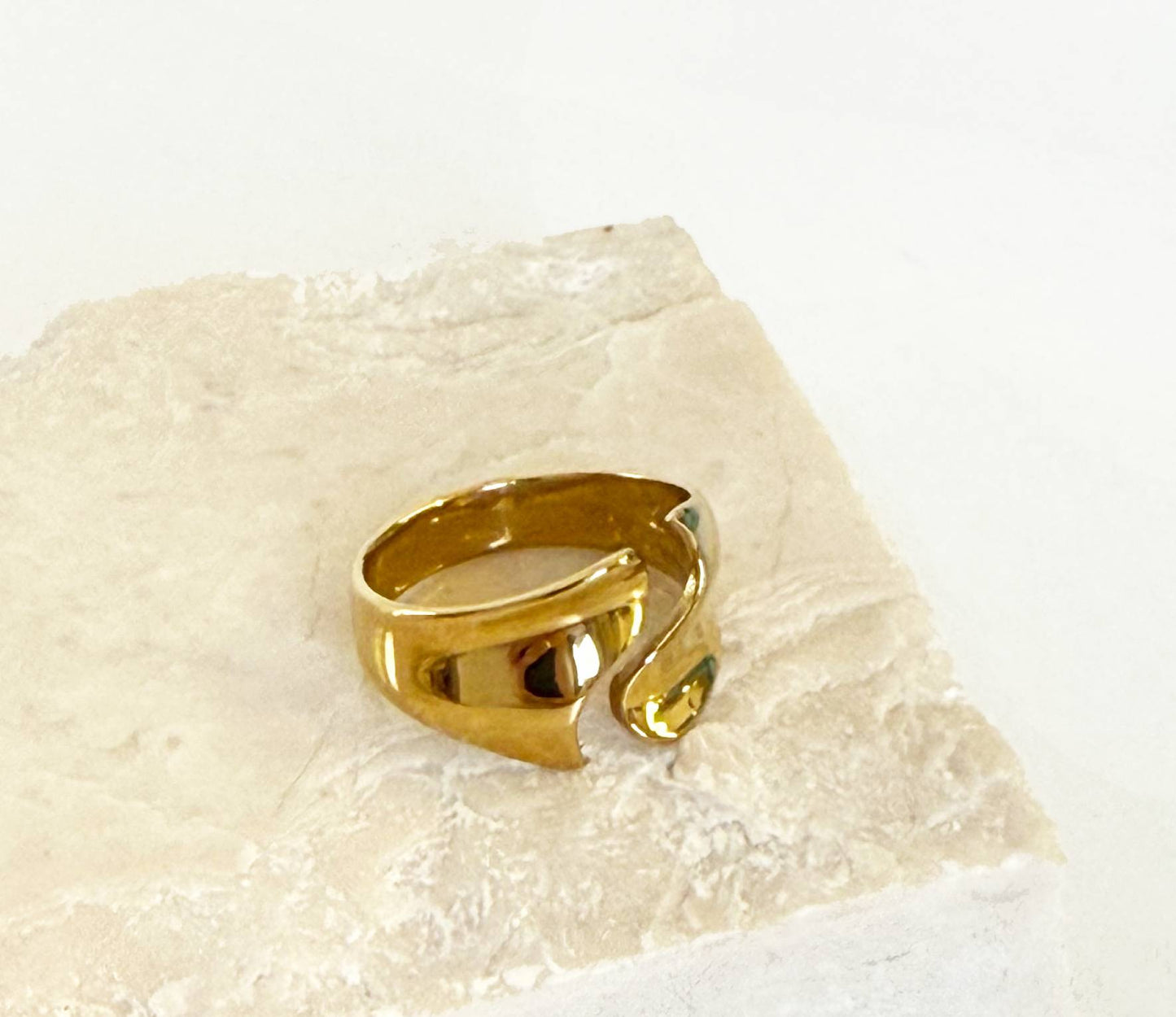 Wave ring